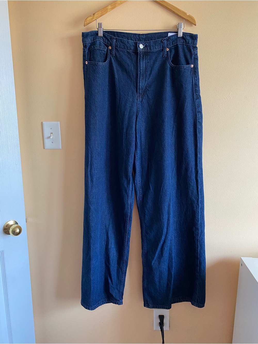 GAP Mid Rise Ultra Soft Baggy Jeans Woman 32/14 TALL Blue Lyocell Slouchy 2024 - Picture 3 of 16
